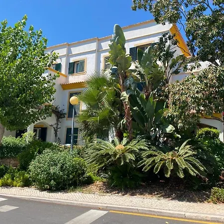 Tavira טאווירה